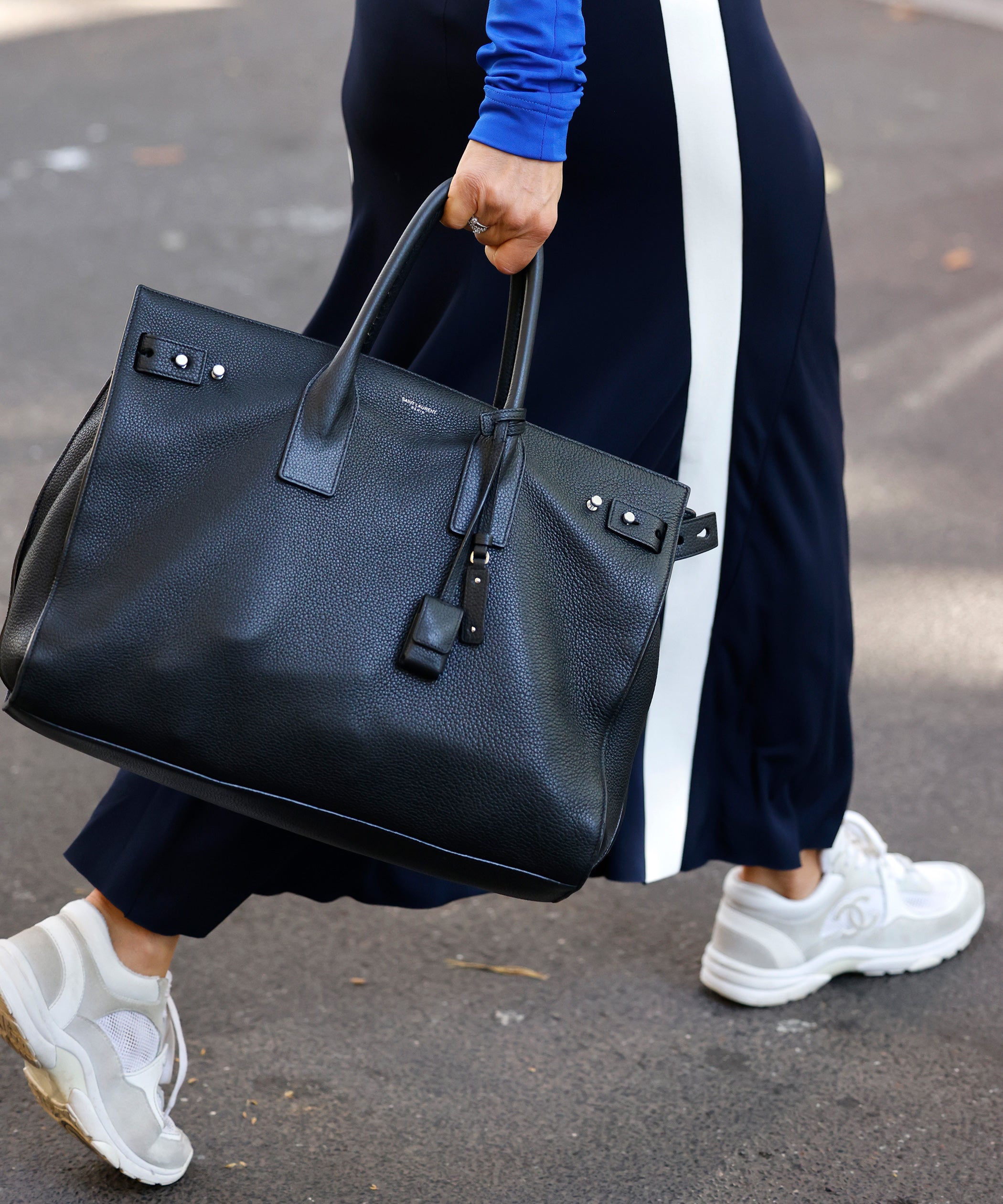 Exploring 5 Distinctive Handbag Styles for Women