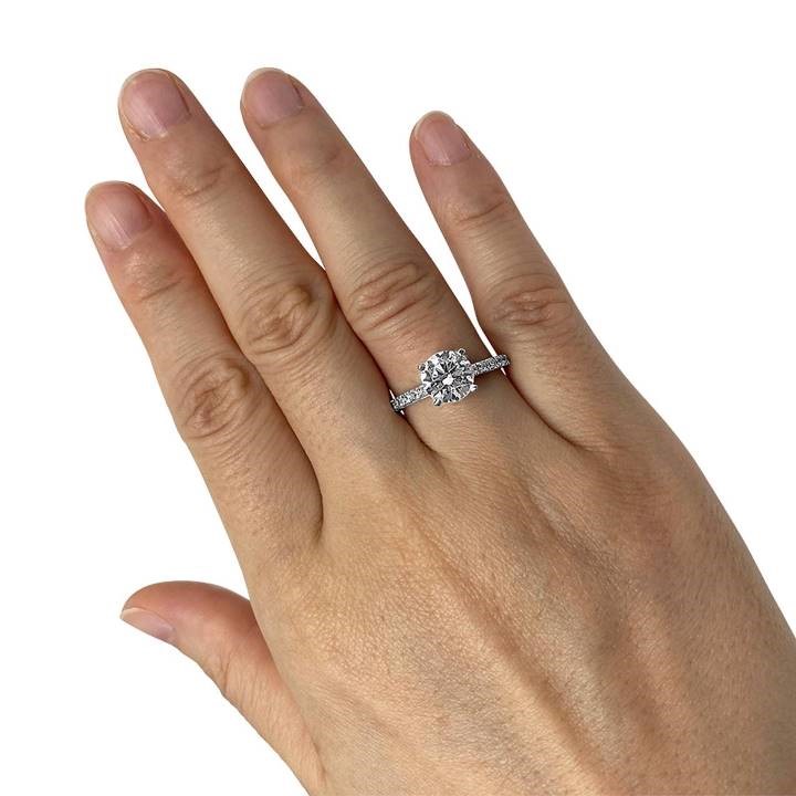 Unveiling the Brilliance of choosing Cubic Zirconia Rings as a Sparkling Alternative to Diamond Wedding Rings